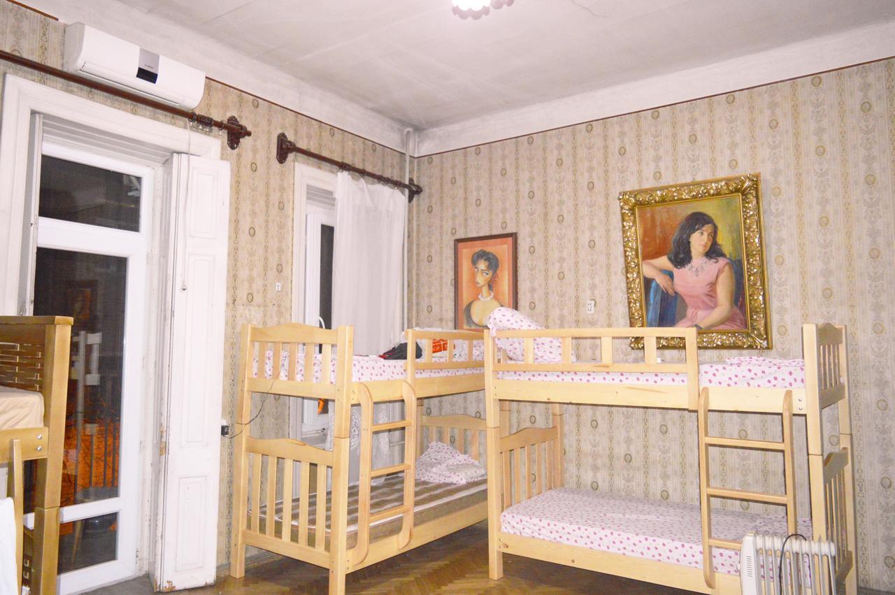 Amoun Hostel Tbilisi Eksteriør billede