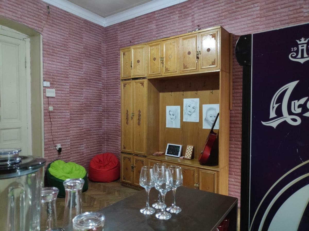 Amoun Hostel Tbilisi Eksteriør billede
