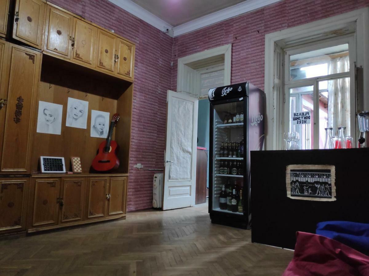 Amoun Hostel Tbilisi Eksteriør billede